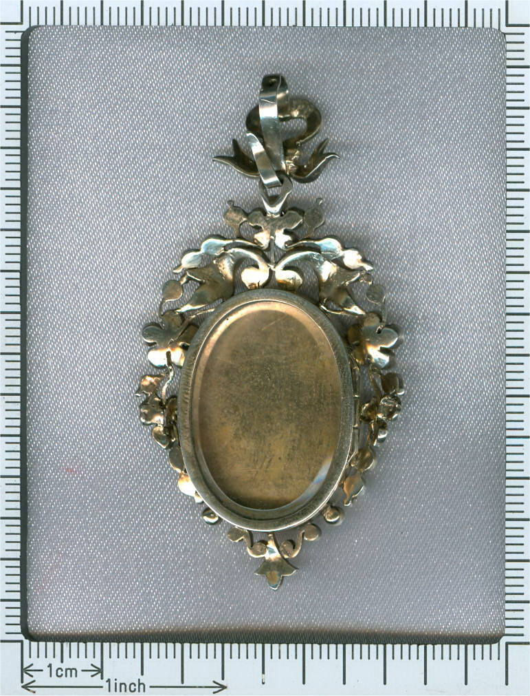 French Victorian gilded silver locket pendant with enameled Cupid (image 9 of 9)
